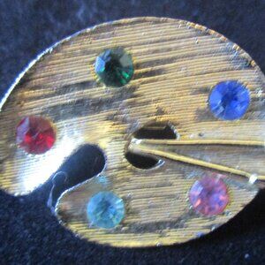 Vintage 1950 Artist Gold Toned Paint Pallet w/Multi Colored Rhinestone Pin